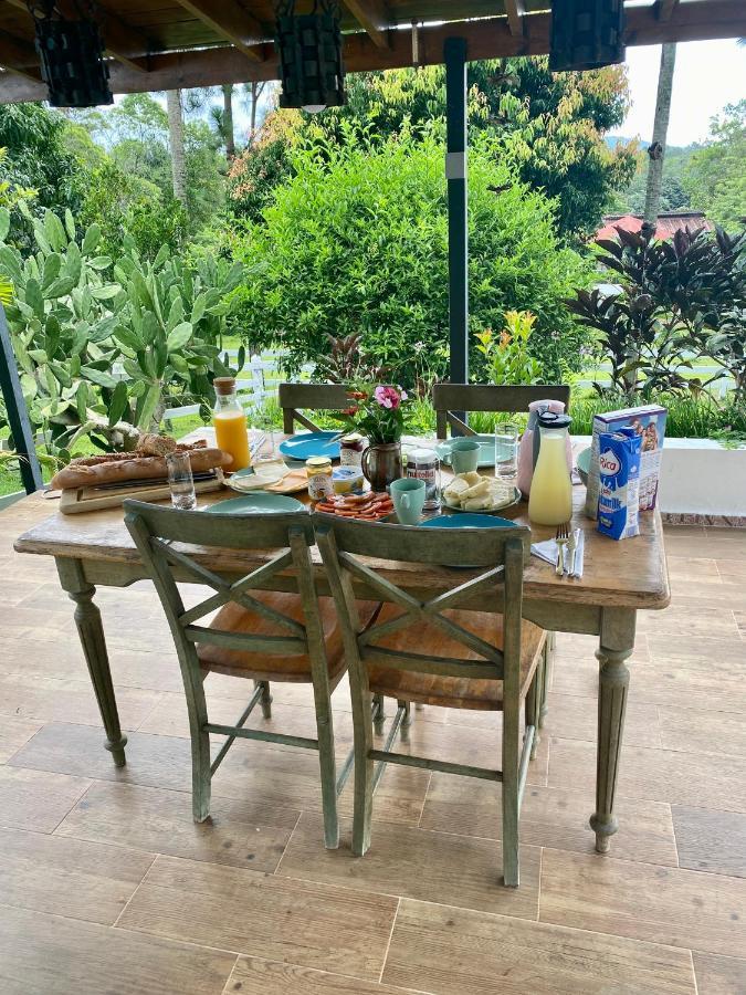Gaestezimmer In Der Villa Zimmer คาราวากวา ภายนอก รูปภาพ